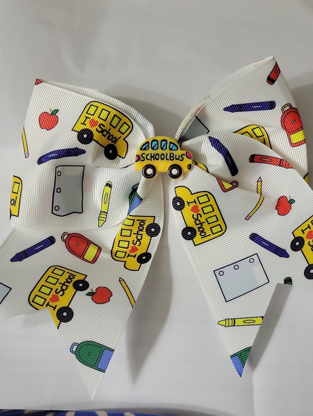 HAIR BOW CLIP SCHOOL BUS NWOT